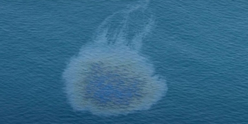​UAE Closes All Umm Al Quwain Beaches Following Tanker Oil Spill